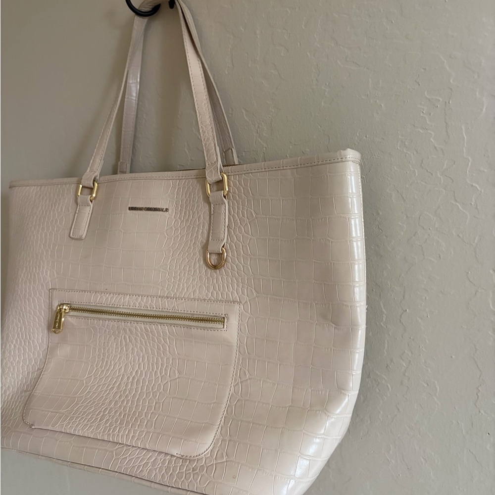 Urban Originals Cream Textured Tote